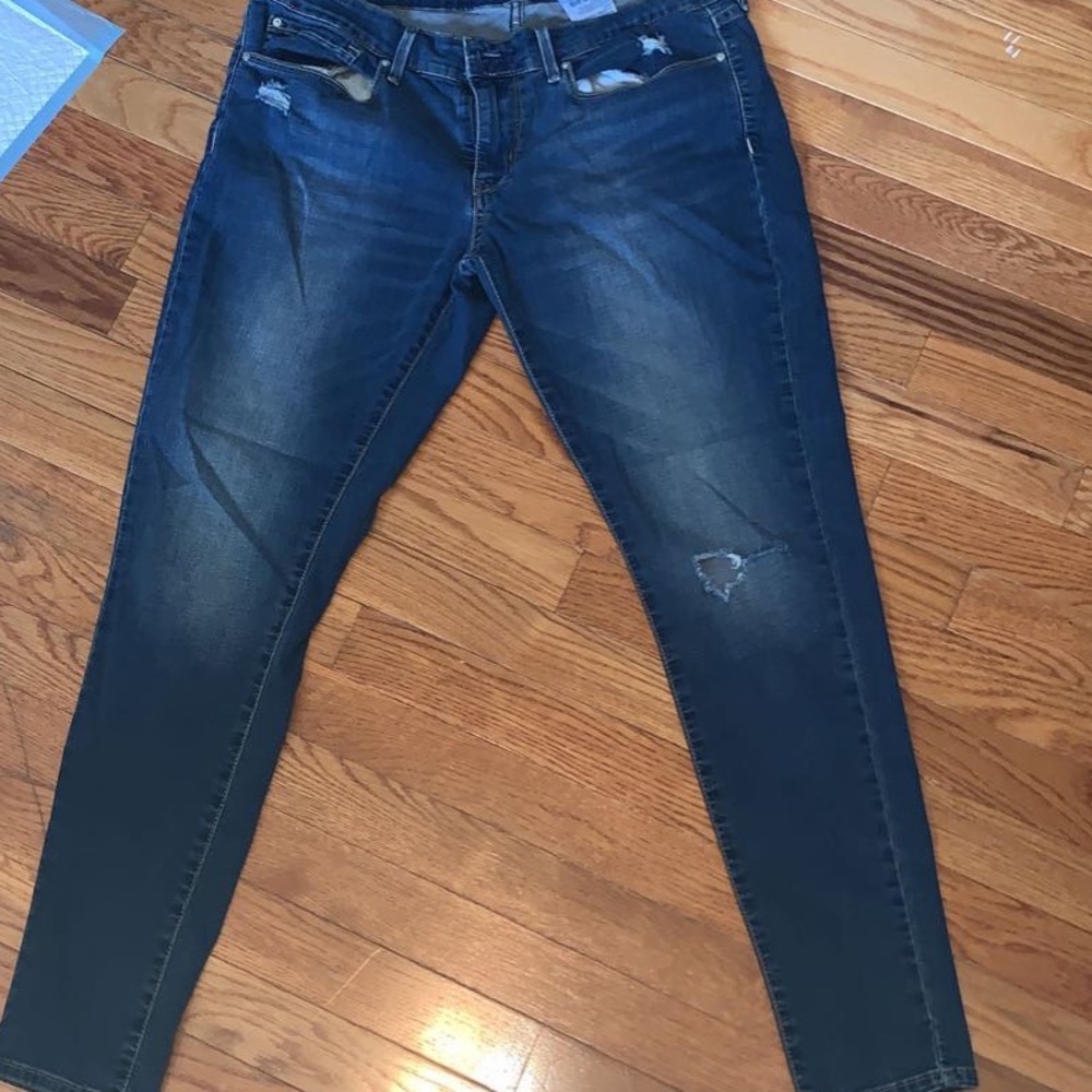 Levi jeans